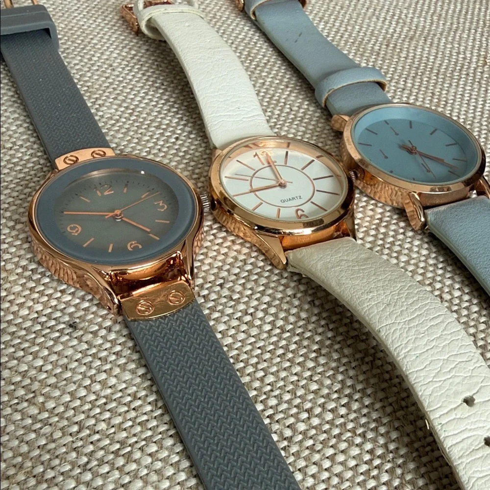 Vintage Rose Gold Watches with Gray and White Leather Straps